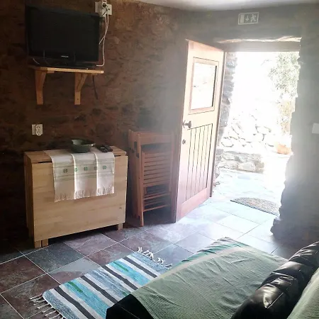 Refúgio Do Raposo/casa Altair Montes da Senhora